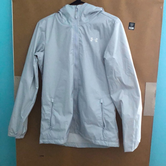 It’s a good piece of clothing to wear while running - Picture 1 of 3